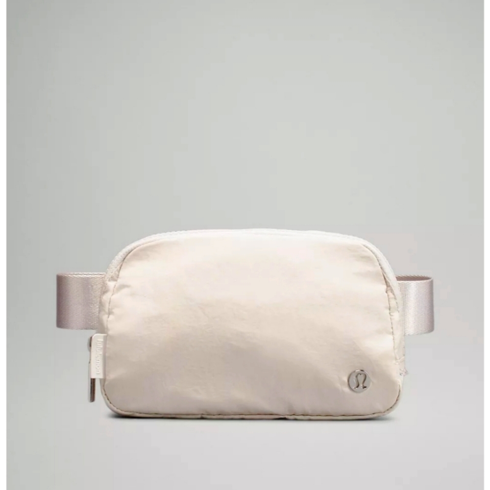 Lululemon NWT White Opal Everyday Belt Bag